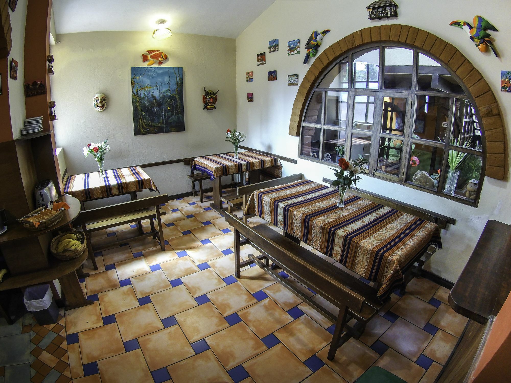 Casa Del Arupo Hostel กีโต ภายนอก รูปภาพ